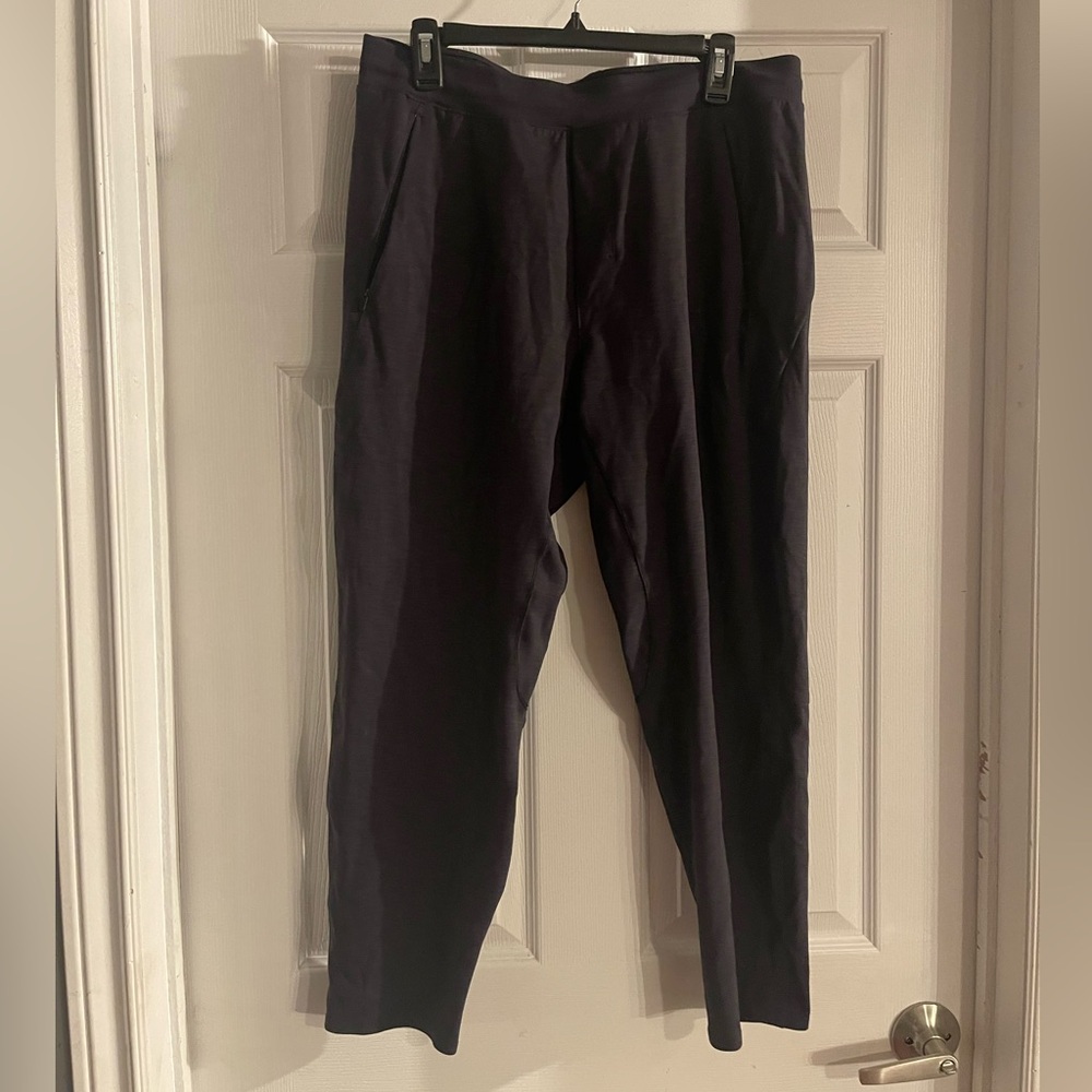 Lululemon men’s balancer pants